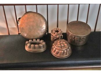 VINTAGE COPPER COOKWARE - HAMMERED HANGING POT WITH HANDLE, 3 VINTAGE MOLDS,HAND FORGED POT W/ COPPER LID