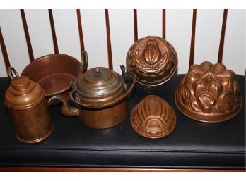 VINTAGE COPPPER COOKWARE INCLUDES HAND FORGED COPPER KETTLE, BAKING MOLDS AND VINTAGE RUMIDOR HUMIDOR