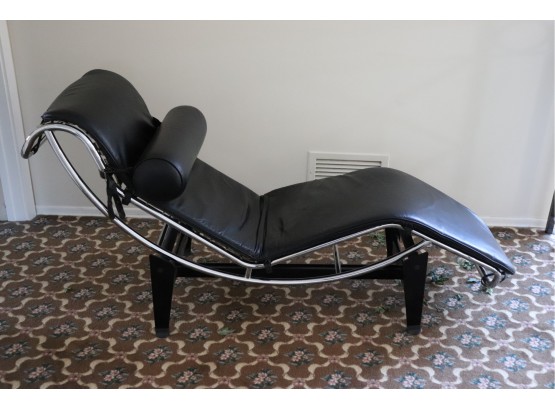 LE CORBUSIER ICONIC LC4 CONTEMPORARY STYLE CHAISE LOUNGE BY ARCHNOVA S.R.L. MADE IN ITALY