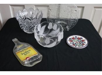 SET OF CRYSTAL SERVING BOWLS WITH CHEESE PLATTERS AND JOSE CUERVO TRAY