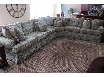LARGE 4 PIECE THOMASVILLE FLORAL SECTIONAL WITH VELVET LIKE TAPESTRY STYLE FABRIC & ACCENT PILLOWS