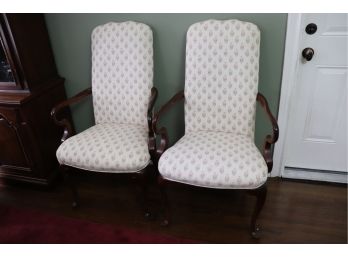 PAIR OF DREXEL HERITAGE ARM CHAIRS WITH CUSTOM FLORAL FABRIC MEASURES 25 W X 19 D X 42 TALL