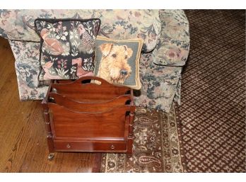 VINTAGE CANTERBURY MAGAZINE STAND FROM PENNSYLVANIA HOUSE WITH DECORATIVE PILLOWS