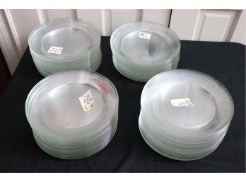 ARCOROC FRANCE 9 CLEAR GLASS PLATES APPROXIMATELY 77 PLATES, GREAT FOR LARGE GATHERINGS