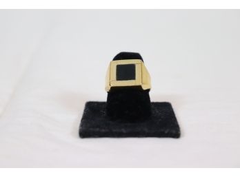 HGE Avon Ring With Onyx Center Stone