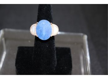 Jennifer Miller 14KT Yellow Gold With Sliced Blue Opal & Mother Of Pearl Style Stone Ring. Ring Size 5.75
