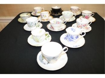 COLLECTION OF BEAUTIFUL FINE BONE CHINA ASSORTED PAINTED FLORAL CUP & SAUCER SETS, ROYAL KENT, ARGYLE, BROOM R