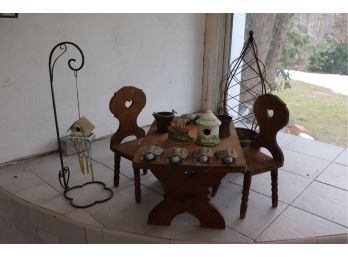 VINTAGE AMERICAN GIRL DOLL TABLE AND CHAIRS APPX 30 YEARS OLD WITH DECORATIVE GARDEN TURTLES & FROGS