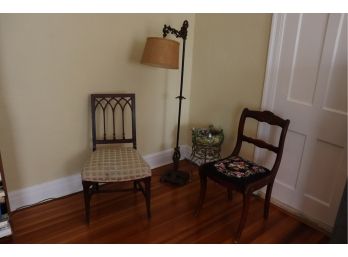 2 VINTAGE CHAIRS WITH QUALITY ORNATE METAL FLOOR LAMP & METAL PLANT STAND WITH FROG & LEAF DESIGN
