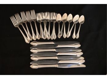 ROGERS BROS SILVERPLATE FLATWARE LUNCHEON SET SERVING FOR 5