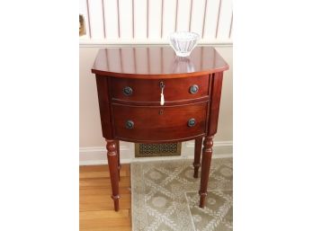 Vintage Traditional Style Bombay Company Bowed Front 2 Drawer Console/Side Table With Turned Legs