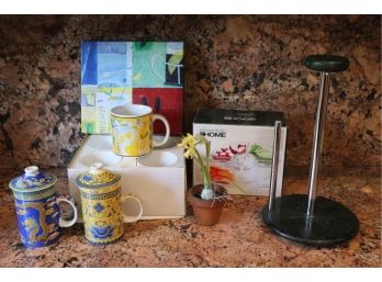 Vintage Eclectic Kitchen Essentials  5 Piece Glass Chip & Dip, 2 Blue & Yellow Chinese Tea Mugs & More!