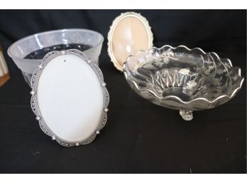 Quality Cut Glass Fruit Bowl With Wavy Edge & Etched Floral Design Includes Ornate Picture Frames