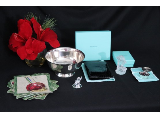 Tiffany & Co Accessories With Original Packaging - Perfect For Gift-Giving