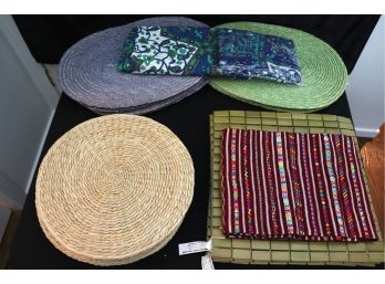 Lot Of Eclectic Table Placemats, Table Runners And More