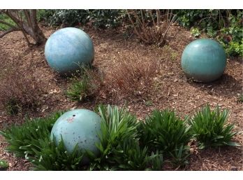 Set Of 3 Glazed Pottery Garden Ornament Balls