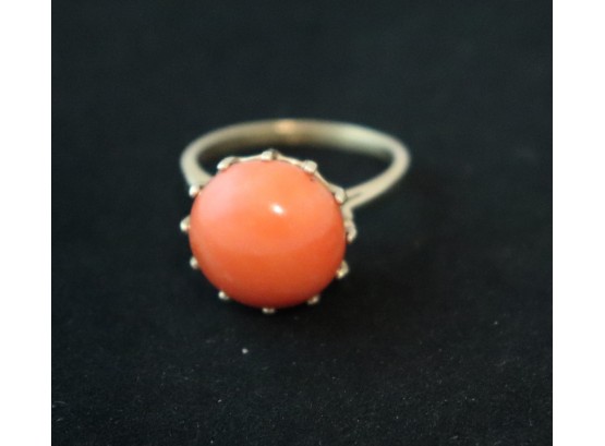 14K YG Ring With Coral Sphere Center Stone Size 9