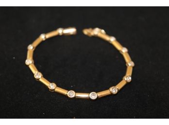 18K YG Diamond & Link Bracelet With 14 Diamonds Set In Gold Circles Between Links