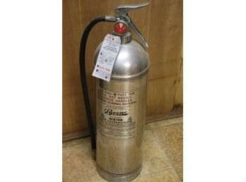 Vintage Pyrene 2  Gallon Water Fire Extinguisher Model P2W Underwriters Lab Inc Made In USA