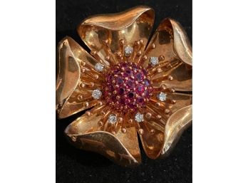 BEAUTIFUL 14K ROSE GOLD FLOWER BROACH WITH DIAMOND AND RUBY CENTER PISTIL 13.4 DWT APPROX