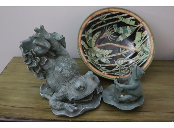 Tropical Jungle Decorative Bowl & 2 Resin Toad Sculptures