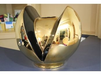 Modern Style Gold Metallic Pottery Sculpture