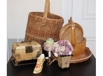Decorative Woven Baskets & Tabletop Accessories