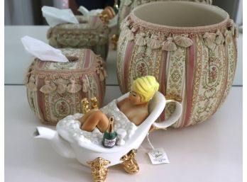 Unique Decorative Bathtub Teapot & Upholstered Bathroom Accessories