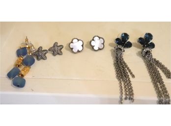 Super Fun Assorted Costume Jewelry  4 Pairs Of Pierced Earrings