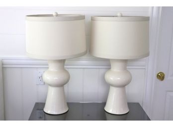 Pair Of Elegant Cream-Colored Lamps With A Crackle Like Finish