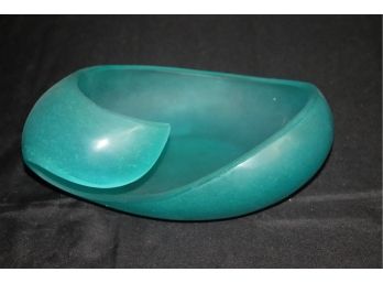 Beautiful Blue Daum Modern Art Glass Bowl Daum, France Beautiful Colors!