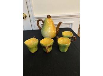Decorative Pear Shaped Teapot With 4 Matching Tea Cups