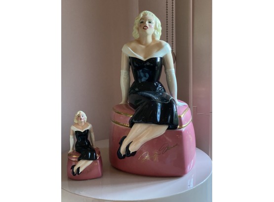 Marilyn Monroe Cookie Jar By Clay Art With Matching Salt & Pepper Set