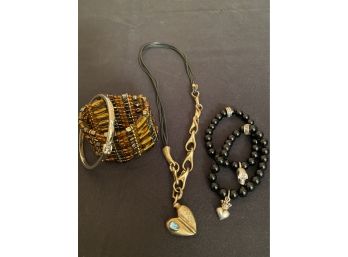 Fashion Jewelry Buckle Bracelet, Goopy Heart Pendant, 2 Onyx Bracelets With 925 Charm