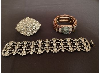 Womens Fashion Jewelry Includes Weiss Rhinestone Pin, Fun Stretch Bracelet & Kenneth Lane