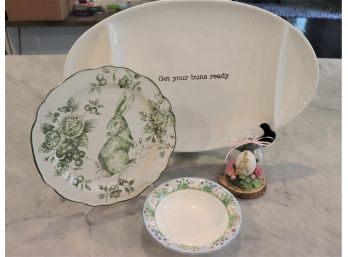 Tiffany & Co Meadows Springtime Bunny Bowl, Serving Dish-Green & White Toile Bunny & Leather-Bound Books