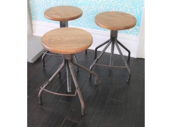 3 Retro Industrial Style Swivel Stools With Footrest - Can Adjust Height Oak Top