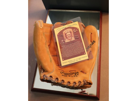 Mickey Mantle New York Yankees Autographed Glove And  Signed 3' X 5' Postcard In Collector's Display Case