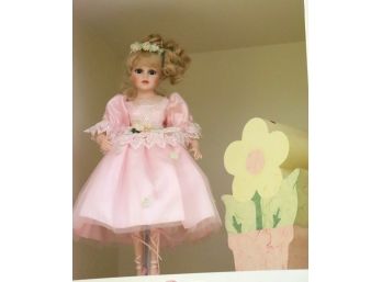 18' Tall Porcelain Doll By Ho Mai 2048/3500 And Flower Lamp