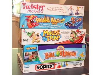 Lot Of Assorted Children's Board Games, Mouse Trap, Twister Moves And Sorry