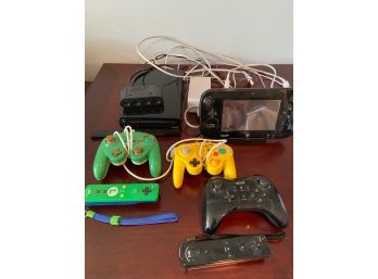 Nintendo Wii U Game System Lot With Collectible Controllers And Games