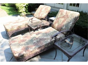 2 Ornate Brown Jordan Cast Aluminum Lounge Chairs With Indoor/Outdoor Cushions & 2 Side Tables