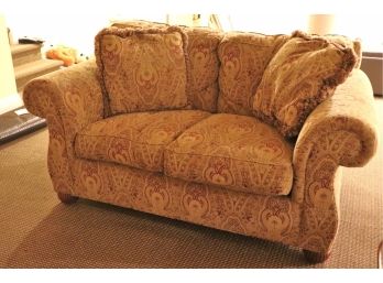 Sherrill Loveseat With Pillows