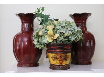 Beautiful Decorative Oxblood Colored Gourd Shape Ceramic Vases & Small Floral Display