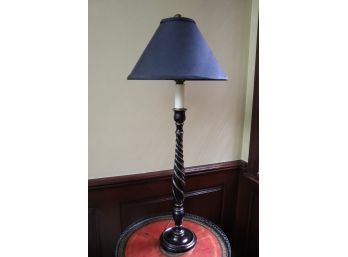 Beautiful Black & Gold Metal Scrolled Lamp Quality Heavy Piece By Underwriters Laboratories