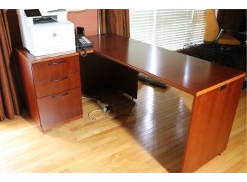Paoli Inc Corner Shaped Office Desk On Raised Feet Contents Are Not Included
