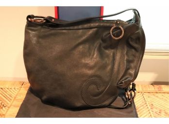 Vintage Fendi Shoulder Bag In Black Leather With Swirl Design In Great Condition