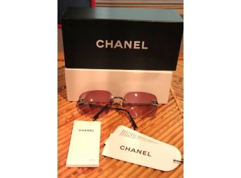 CHANEL Ladies Sunglasses In Original Cardboard Box