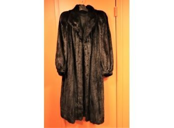 Elegant Full-Length Black Mink Ladies Coat Size 8