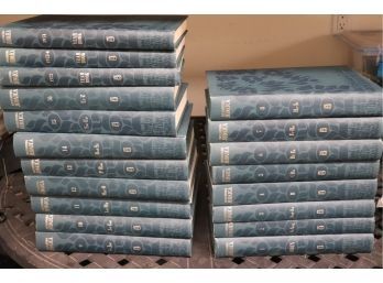 Vintage Encyclopedia Judaica  Set Of 16 Plus Year Books